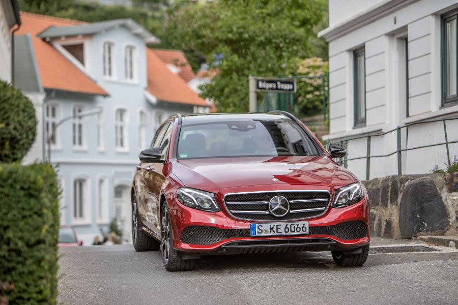  Mercedes-Benz E220 d Avantgarde Line Estate 2016 года  (фото 21 из 26)